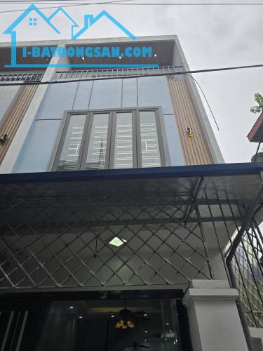 NHÀ 2 TỶ 150 TRIỆU, NGÕ TÔ HIẾN THÀNH, 49 M2 x 3 TẦNG