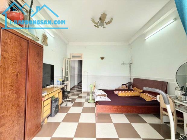 Chỉ 15.8 tỷ có MTKD đường 30m Phạm Văn Chiêu 120m2 ngang 4.4m 4 lầu KD đỉnh ngay chợ TĐ.