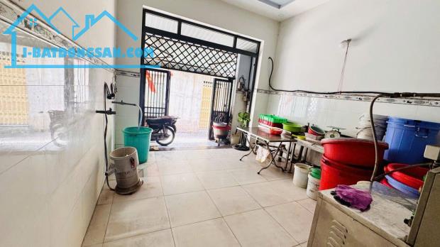 BÁN NHÀ 3 TẦNG HOÀN CÔNG HẺM XE HƠI LINH XUÂN- CHỦ XÂY TÂM HUYẾT, MUA LÀ Ở NGAY