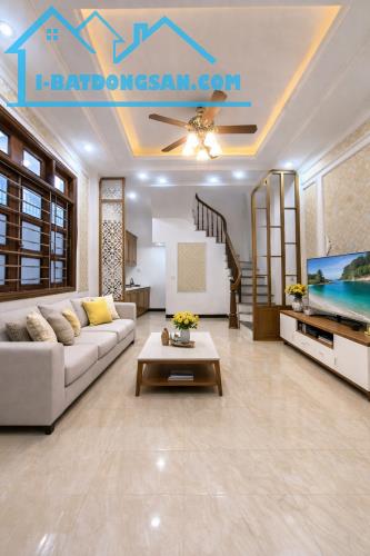 🔥BÁN NHÀ-TẦM TÀI CHÍNH HƠN 6 TỶ–NHÀ MỚI–5 TẦNG, MẶT TIỀN RỘNG ĐẸP LONG LANH NGÕ NÔNG🔥