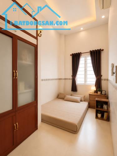 👉chỉ hơn 4ty có nhà sát mặt tiền PHAN ANH,2 tầng,ngang 4m,xe hơi đỗ trước sân