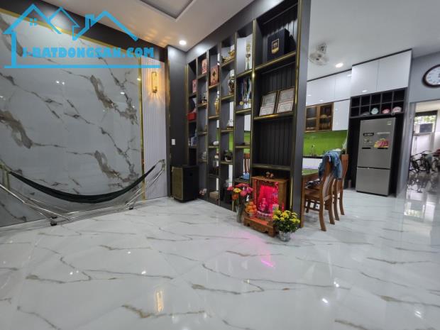 Bán nhà đường Nguyễn Đôn Tiết, Bình Trưng Đông, Q2, Thủ Đức, TP HCM. DT 104m2, 2 tầng,