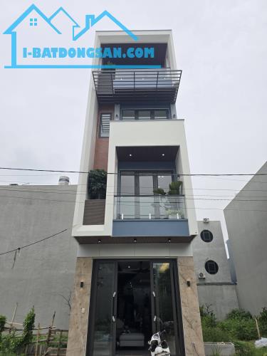 NHÀ 5 TỶ 500 TRIỆU, MẶT ĐƯỜNG KHU ĐỒNG QUÝT, 72 M2 x 4 TẦNG