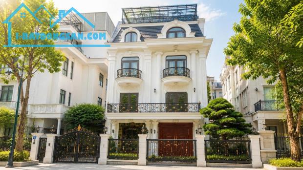 Ngộp bank bán Gấp biệt thự KĐT Linh Đàm cạnh hồ Linh Đàm 230m2 chỉ 5x tỷ. LH 0989626116.