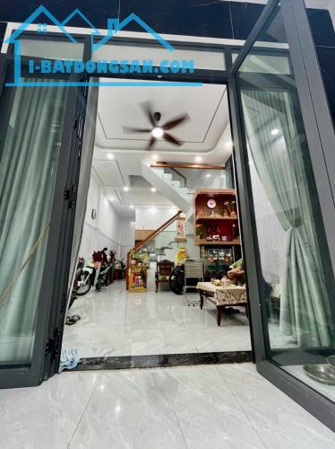 NGAY CHIẾN LƯỢC - BÌNH TRỊ ĐÔNG - GIÁP QUẬN 6 - SỔ ĐẸP HOÀN CÔNG - CHỈ NHỈNH 5 TỶ XÍ