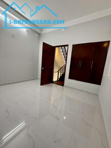 CẦN BÁN NHÀ RIÊNG 3 TẦNG BTCT - MẶT TIỀN THỚI AN 04 - 60M2 - 4PN - PK, BẾP SHR GIÁ 7,2 TỶ
