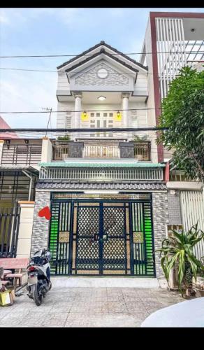 Bán căn nhà 1 trệt, 1 lầu - 90m2 - giá 950tr - nguyễn hữu trí, bình chánh, shr