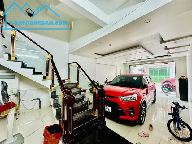 68m diện tích đẹp rộng mênh mông,kinh doanh tốt,oto ngủ trong nhà