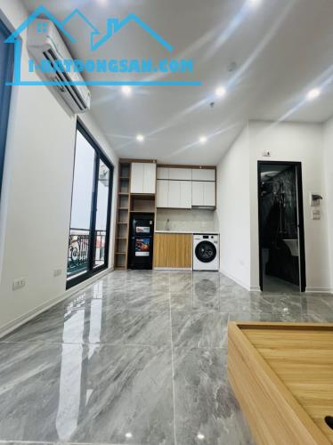 Tòa CCMN Ngõ 508 Đường Láng - 20 Phòng - Thang Máy - Dòng Tiền 1.2 Tỷ/Năm - lô góc