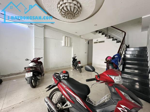 20 TRIỆU/ THÁNG -TÂY TỰU - CỔNG ĐH CÔNG NGHIỆP HN LÔ GÓC Ô TÔ ĐỖ 52M² x 5T 7,8 TỶ