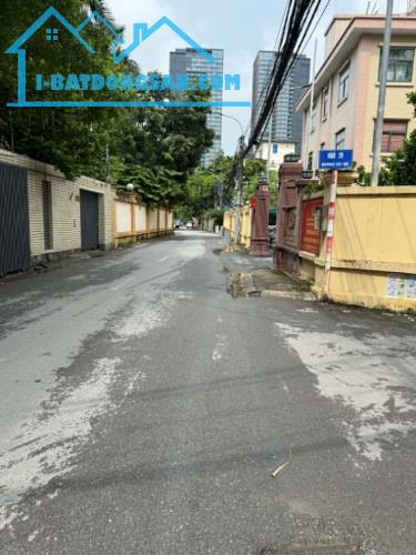 Bán Nhà Phố Tây Hồ Ô Tô Tránh 135m2-6T-MT11m Lô Góc 3 Thoáng Sẵn Dòng Tiền 83 Tỷ Tây Hồ.