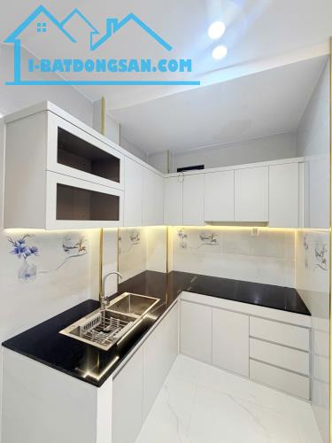 Giảm 1 tỷ nhà đẹp, mới sát mặt tiền Trần Văn Quang 38M² 3 tầng ô tô vào nhà chỉ 5 TỶ 🔥