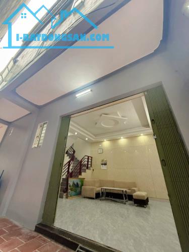NHÀ 1 TỶ 620 TRIỆU,NGÕ ĐƯỜNG PHÙ LONG, 45 M2 x 2,5 TẦNG