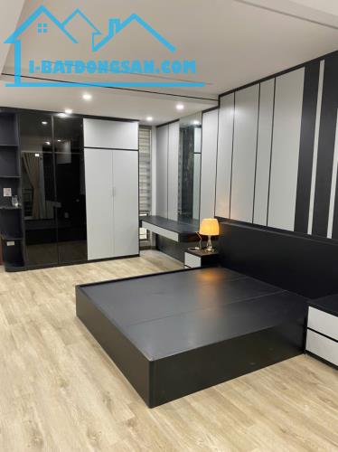Bán nhà Nguyễn Viết Xuân, ngõ rộng, oto đỗ gần 45m2*5T, thang máy giá chỉ 13,9 tỷ!