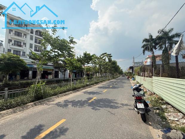 MẶT TIỀN ĐƯỜNG THẠNH LỘC - HÀ HUY GIÁP, P.AN PHÚ ĐÔNG - NGAY NGÃ TƯ GA DT 2600m full thổ