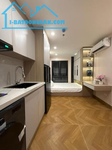 Nhà đẹp long lanh ngõ Đê Trần Khát Chân, giá 15.3 tỷ, gần 83m2, KD