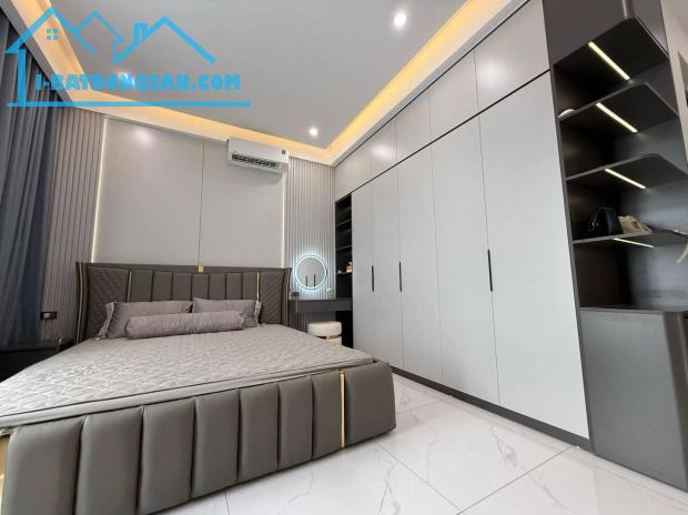 Bán gấp nhà Sơn Đồng 35m2 4 tầng 6 tỷ mới xây