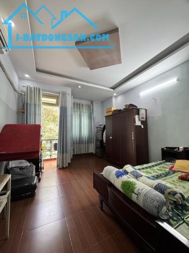 [KH069*] Ngộp bank 3 tỷ nhà 8PN sát Emart Phan Huy Ích, chỉ 6.x tỷ