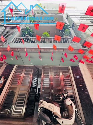 BÁN NHÀ ĐƯỜNG LÊ TRỌNG TẤN. THANH XUÂN. 65M2 XÂY 5 TẦNG. GARA Ô TÔ.