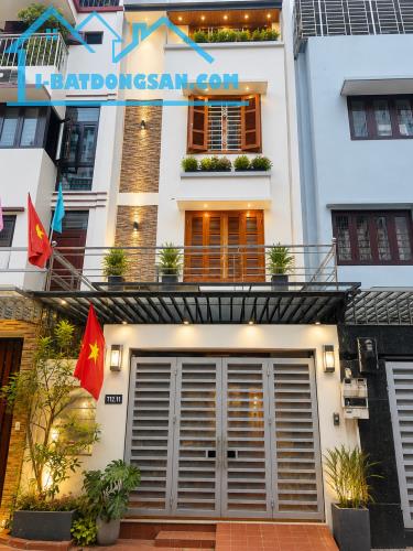 BÁN NHÀ LIỀN KỀ NGÕ 183 HOÀNG VĂN THÁI. 83M2 - 4 TẦNG. MT 5M.