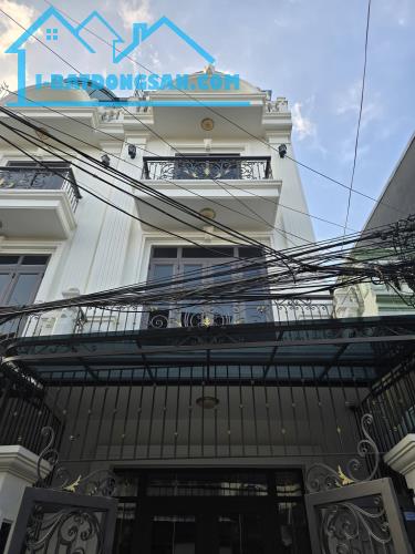 BÁN NHÀ 4 TỶ 050 TRIỆU, MẶT ĐƯỜNG NHÁNH PHÙ NGHĨA, 61 M2 x 4 TẦNG