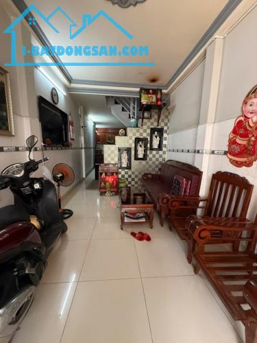 Nhà mới Thiên Phước, Tân Bình 2 tầng BTCT, khu VIP gần sân bay, khu dân trí giá 6 tỷ.Hiếm.
