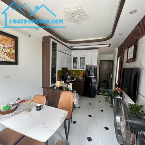 Nguyễn Ngọc Nại, 2 mặt thoáng, 1 phút đi bộ ra phố, 50m², 11.99 tỷ