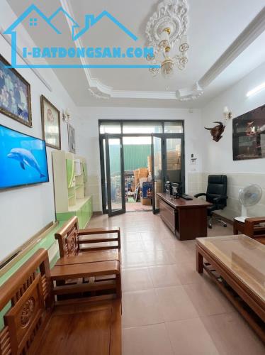 [KH072] Sát Co.opMart Phan Văn Hớn, nhà ngang 4.5m vuông đét, giá 6.x tỷ