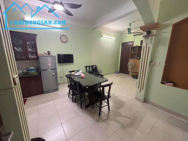 Tôi cần bán nhà ngõ Đặng Văn Ngữ, giá 19.7 tỷ, gần 65m2x3T, lô góc