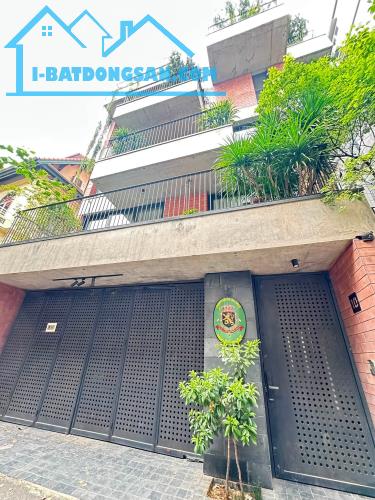 Bán biệt thự phố Tây Hồ, Hà Nội, oto vào nhà, có thang máy, gần hồ Tây 6T 140m2 85 tỷ