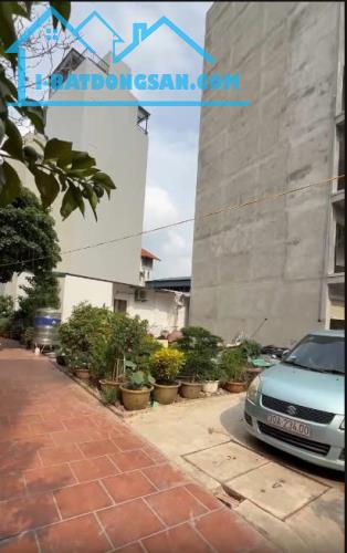 Đất Ngọc Thụy - Long Biên | 50m² | Lô góc nở hậu | Ô tô vào đất