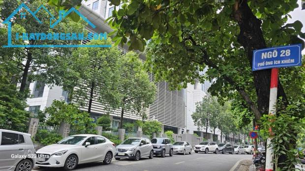 Bán Nhà Phố Ông Ích Khiêm, Ba Đình, 56m2 x 4 tầng, Sổ riêng, Khu an ninh dân trí tuyệt vời