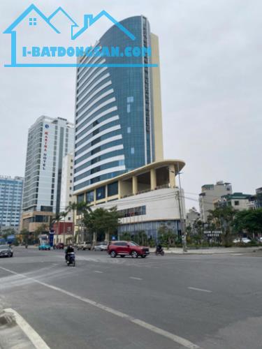 1380M2 Lâu Dài Mặt Hoàng Quốc Việt -Vinpearl- Mặt Tiền 28M 220 Tỷ Sổ Thổ cư