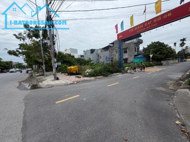 Bán nhà máng nước siêu đẹp 60m 3tầng ô tô đỗ cửa chỉ có 3xxx Với giá chỉ có 3xxx tỷ bạn