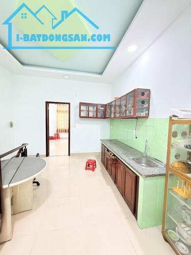 Giảm 1 tỷ mặt tiền Thoại Ngọc Hầu 68m² khu KD đỉnh, dòng tiền 15Tr/tháng, chỉ 5,x tỷ.