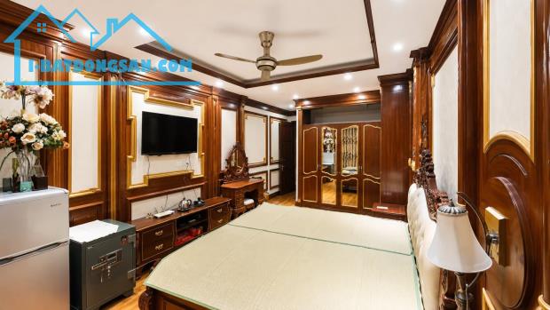 BÁN NHÀ MẶT PHỐ SƠN TÂY BA ĐÌNH - VỊ TRÍ VIP ĐẸP 6 TẦNG KINH DOANH SẦM UẤT: 40M2 - 26.5 TỶ