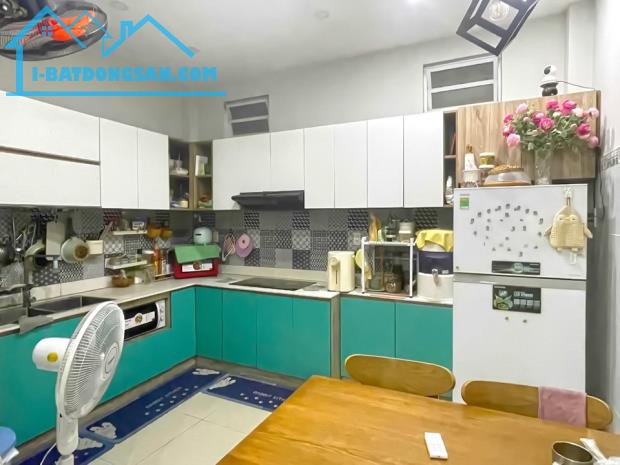 Hàng hiếm - Nhà 2 lầu ST hẻm 30 Lâm Văn Bền cạnh CC M-One, Quận 7