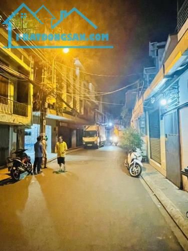 Bán nhà 2 Mặt tiền Nguyễn Bá Tòng - thông CMT 8, 5,5x14m, 4 Tầng - 5 PN, hạ còn 13,9 Tỷ.