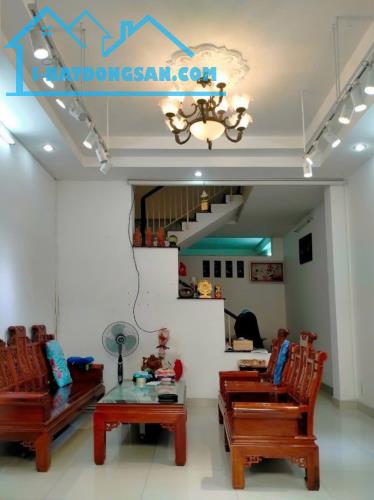 [K2776] 1/ Phan Văn Trị Sát Emart Dòng Tiền 24Tr/Th Nở Hậu Tài Lộc Giá 12.x Tỷ