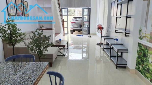 BÁN NHÀ MẶT TIỀN ĐƯỜNG PHÚ CHÂU, P. TAM PHÚ, THỦ ĐỨC. 90M2, 8TỶ. ZALO 0902631439