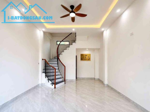 Bán Nhà Mặt Tiền Điện Biên Phủ, 3 tàng, Giá 8.49 Tỷ, Gần Ngã Tư Hà Huy Tập