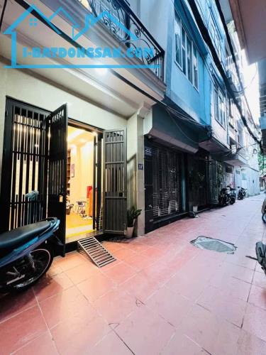 Bán nhà Ngọc Thuỵ Bồ Đề 43m 8 tỷ ô tô đỗ cửa