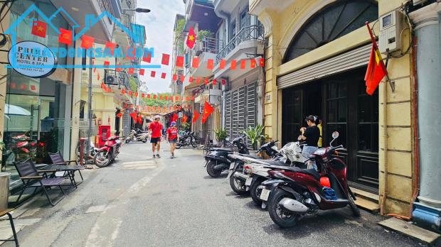 Bán nhà Mặt phố Hàng Hương Hoàn Kiếm 70m2-5T Vừa Ở Vừa KD 35 Tỷ Hàng Hương.
