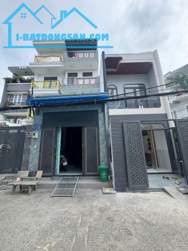NGAY LÊ VĂN QUỚI BỐN XÃ - 60M2(4 X 15) - 2 TẦNG MỚI ĐẸP - HẺM 6M THÔNG - CHỈ 5.3 TỶ