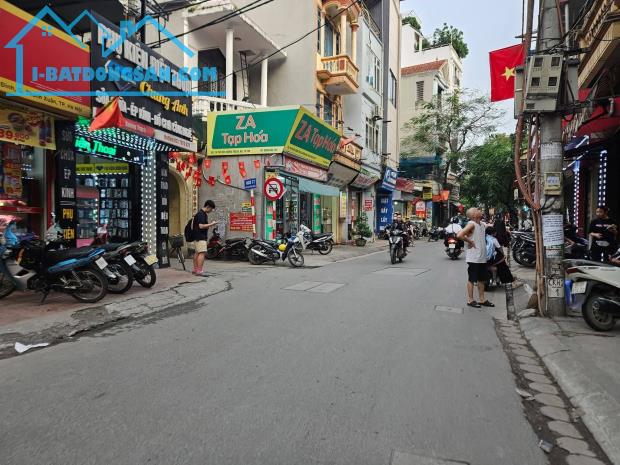 BÁN TÒA NHÀ CHDV ĐƯỜNG BÙI XƯƠNG TRẠCH. 90M2 - 7 TẦNG. THANG MÁY. 22 PHÒNG KHÉP KÍN.