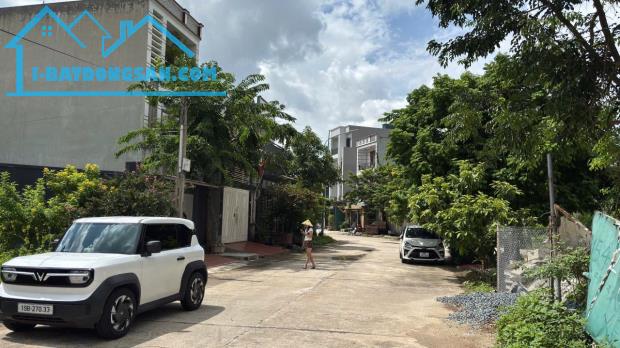 Bán 100m2 view vườn hoa khu phân lô Đồng Hin, Vĩnh Yên lh_0987673102