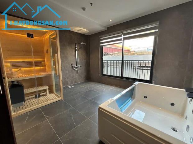 Hiếm! Nhà cực đẹp 65m2x5T lô góc. Phân lô, vỉa hè, ô tô tránh - Khu KD phố Hoàng Quốc Việt