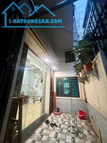 Bán nhà Nguyễn Công Trứ, Lê Chân, Hải Phòng. DT: 50m2 sân cổng. Giá: 3,6 tỷ