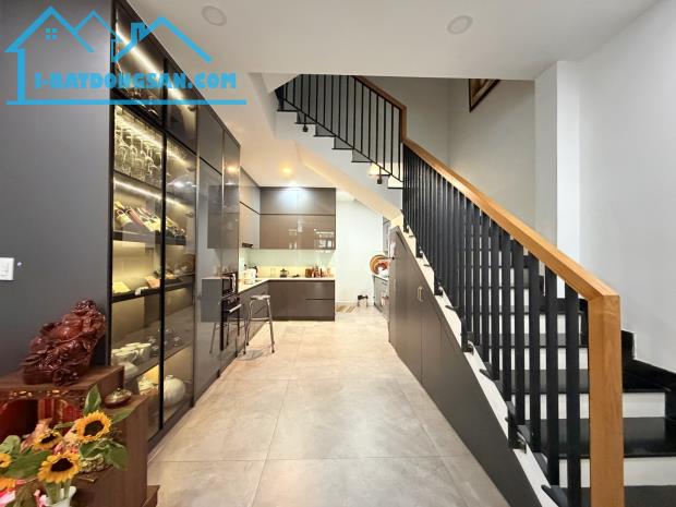 Bán gấp nhà Bùi Thị Xuân, 4 tầng 56m nội thất xịn, vị trí VIP Tân Bình, 4PN chỉ 7.X tỷ. ✅