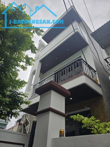 BÁN NHÀ 3 TỶ 300 TRIỆU, NGÕ ĐƯỜNG TRƯỜNG CHINH, 45 M2 x 3 TẦNG